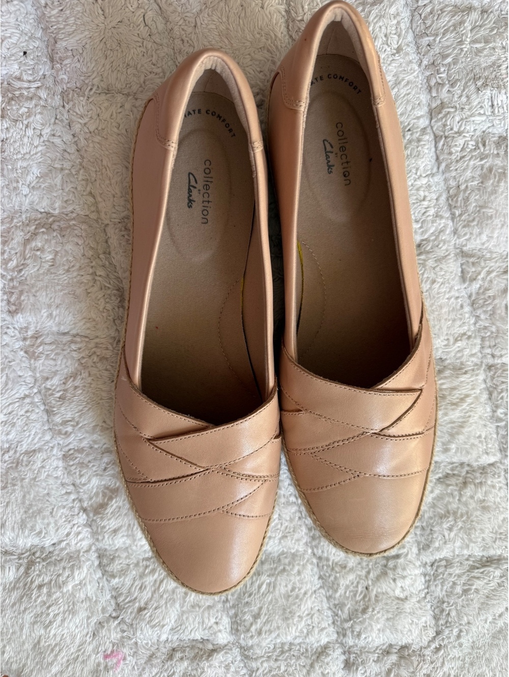 Clarks Collection Ult Comfort W size 12M Tan Leather Slip-On Flats Size 7.5